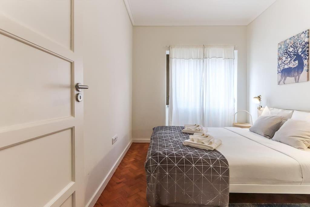 Portucale ! Ajuda Delight Apartment Lissabon
